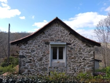 MAISON EN PIERRES 