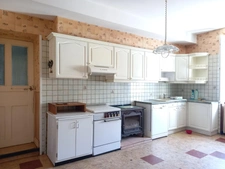 Maison à vendre 6 pièces RIEUPEYROUX (12)