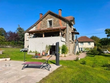Maison en pierre MAURS (15)