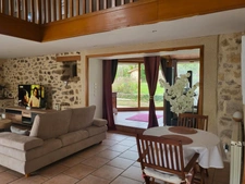 Maison en pierres 6 pièces MONTBAZENS (12)