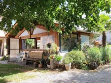 Maison en pierre LISSAC ET MOURET