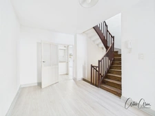 Dpt Haute Garonne (31), à vendre VILLEFRANCHE DE LAURAGAIS immeuble local et appartement T3