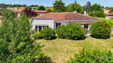 Maison de plain pied de 146 m² sur un terrain de 1000 m² environ
