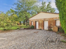 Authentique longère lauragaise de 250 m² avec piscine, dépendances et 2,5 hectares de terrain
