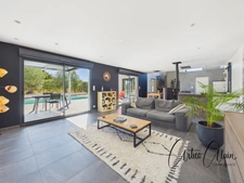 Maison contemporaine ossature bois 130 m² avec piscine et terrain 1300 m2 