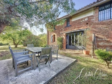 Dpt Haute Garonne (31), for sale near VILLEFRANCHE DE LAURAGAIS beautiful residence and gîte