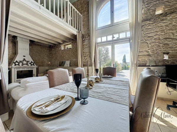 Dpt Haute Garonne (31), à vendre proche de VILLEFRANCHE DE LAURAGAIS maison en pierre de 676 m² - Terrain de 3 400m² 