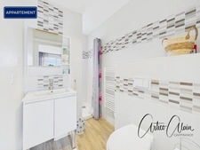 Maison de plain-pied 200 m² avec appartement indépendant et piscine  