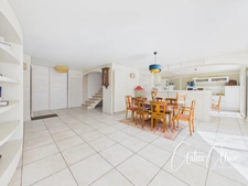 Maison familiale de standing – 230 m² – Terrain arboré de 2 080 m² avec piscine 