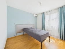 Maison de plain-pied avec piscine et vue sur la Montagne Noire