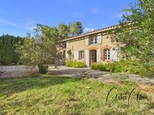 Authentique longère lauragaise de 250 m² avec piscine, dépendances et 2,5 hectares de terrain