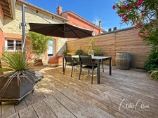 Maison de village 136 m² avec cours et garage au centre de Villefranche de Lauragais