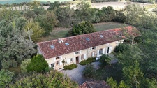Authentique longère lauragaise de 250 m² avec piscine, dépendances et 2,5 hectares de terrain