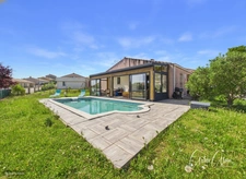 Maison de plain-pied avec piscine et vue sur la Montagne Noire