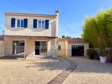 Maison 110 m2 grand séjour au calme, garage