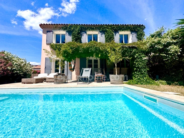 Charmante maison au calme, 4 chambres, piscine, 600 m2 de terrain 