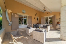 Paradou, Maison 145 m2, piscine chauffée, 1000 M2 de terrain l’art de vivre à deux pas du village
