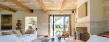 Magnifique Mas 359 m2 - terrain de 1885 m2 - piscine - dépendance - garage 