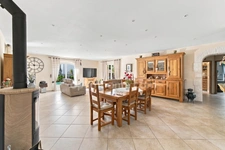 Paradou, Maison 145 m2, piscine chauffée, 1000 M2 de terrain l’art de vivre à deux pas du village
