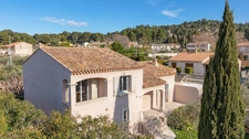 Maussane-les-Alpilles – Élégante maison rénovée, à deux pas du village 