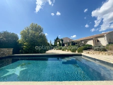 Maison plain-pied - 285 m2 - Maussane-les-Alpilles - 1800 m2 de terrain, piscine, pool house au calme. 