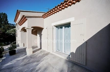 Maussane-les-Alpilles – Élégante maison rénovée, à deux pas du village et vue sur les collines