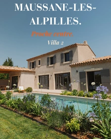 Maison neuve traditionnelle alliant le charme de l'ancien piscine chauffée, garage, terrain à pied du centre village