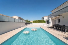 Villa contemporaine, 150 m2, 4 chambres, piscine 