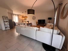 SOUS COMPROMIS DE VENTE Maison secteur recherché au Paradou, piscine, garage au calme. 