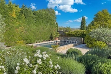Maison plain-pied - 285 m2 - Maussane-les-Alpilles - 1800 m2 de terrain, piscine, pool house au calme. 