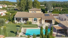 Paradou, Maison 145 m2, piscine chauffée, 1000 M2 de terrain l’art de vivre à deux pas du village