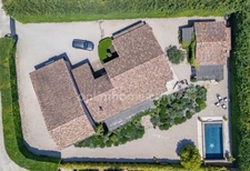 Maison plain-pied - 285 m2 - Maussane-les-Alpilles - 1800 m2 de terrain, piscine, pool house au calme. 