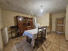 Maison avec jardin, deux chambres et combles aménageables à Knutange