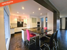 Maison individuelle – 230 m² habitables + dépendances – Oudrenne (57)
