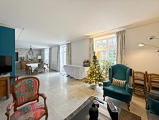 PRESTIGIOUS 10-ROOM PROPERTY NEAR LA ROCHELLE