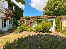 Maison à vendre 7 pièces LA JARNE (17)