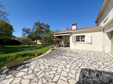 Maison à vendre 8 pièces proche de LA ROCHELLE (17)