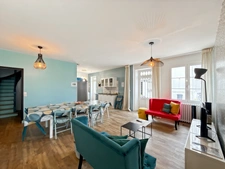 PRESTIGIOUS 10-ROOM PROPERTY NEAR LA ROCHELLE