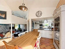 MAISON ATYPIQUE DE 80 M² SUR PLUS DE 1 000 M² DE TERRAIN