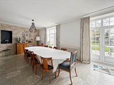 PRESTIGIOUS 10-ROOM PROPERTY NEAR LA ROCHELLE