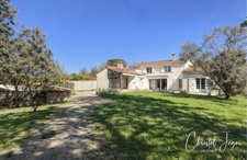 Maison à vendre 8 pièces proche de LA ROCHELLE (17)