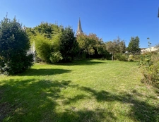 Terrain constructible de 1078 m² à vendre au cœur de Bourgneuf