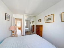 3-ROOM APARTMENT TOP FLOOR HAMEAU BOILEAU