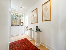 3-ROOM APARTMENT TOP FLOOR HAMEAU BOILEAU