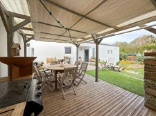 MAISON ATYPIQUE DE 80 M² SUR PLUS DE 1 000 M² DE TERRAIN