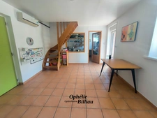 Fermette rénovée de 275 m² habitables sur 2790 m² de terrain – 399 000 € HAI