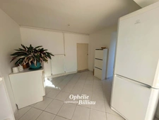 ### ISBERGUES – Maison 81 m² – Jardinet, box et stationnement