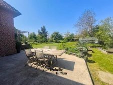 Fermette rénovée de 275 m² habitables sur 2790 m² de terrain – 399 000 € HAI