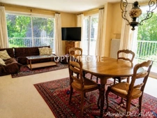 Appartement 92m2 - T4 - 2 chambres - Balcon - Cave - Box - Proche centre-ville et gare RER D 
