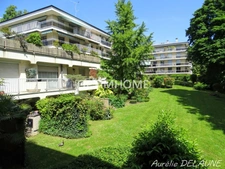 Appartement 92m2 - T4 - 2 chambres - Balcon - Cave - Box - Proche centre-ville et gare RER D 